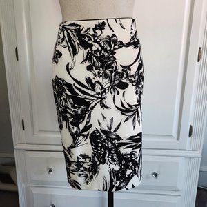 White House Black Market Print Pencil Skirt, Size 4